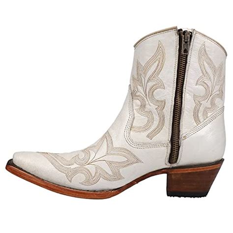 do corral boots run small|are corral boots comfortable.